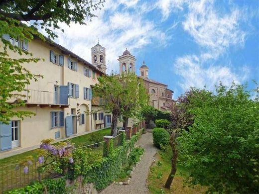 Villa en Monchiero Borgonuovo, Provincia di Cuneo