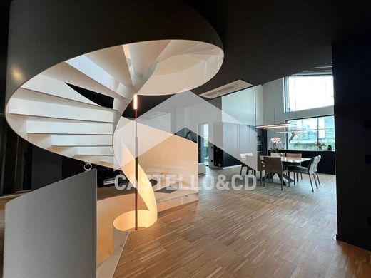 Villa in San Felice del Benaco, Provincia di Brescia