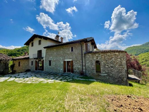 Casa de campo en Piozzano, Provincia di Piacenza
