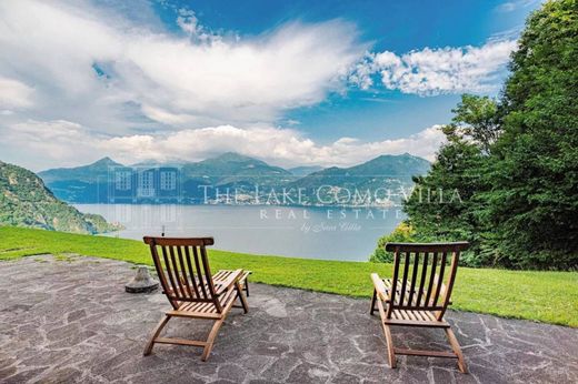 Villa Plesio, Como ilçesinde