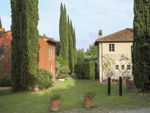 Country House in Cerreto Guidi, Florence