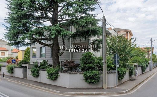 Ático en Biassono, Provincia di Monza e della Brianza