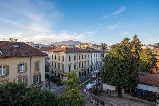 Appartement in Varese, Provincia di Varese
