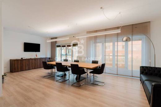 Apartment / Etagenwohnung in Bari, Apulien