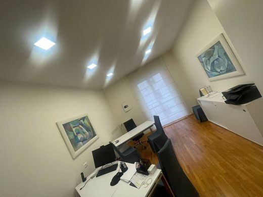 Bureau à Milan, Lombardie