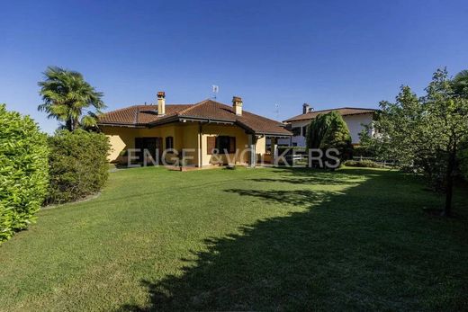 Villa in Meina, Provincia di Novara