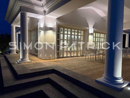 Villa in Rome, Latium