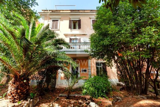 Villa in Rome, Latium