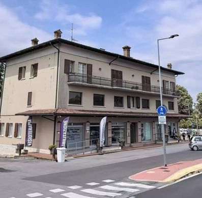 Complesso residenziale a Castenedolo, Brescia
