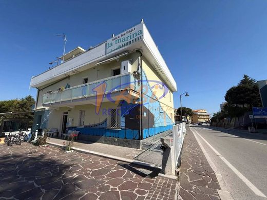 Villa in San Vito Chietino, Provincia di Chieti
