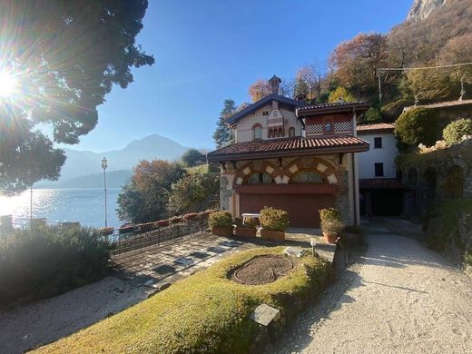 Apartment / Etagenwohnung in Menaggio, Provincia di Como