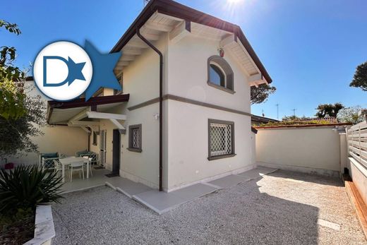 Villa in Forte dei Marmi, Provincia di Lucca