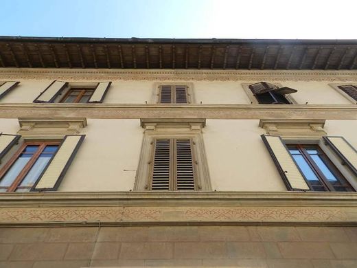 Wohnkomplexe in Florenz, Toskana