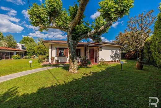 Villa in Pietrasanta, Provincia di Lucca