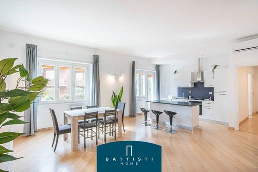 Apartment / Etagenwohnung in Rom, Latium