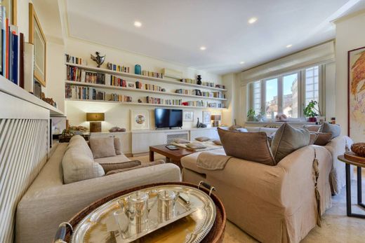 Apartment / Etagenwohnung in Rom, Latium