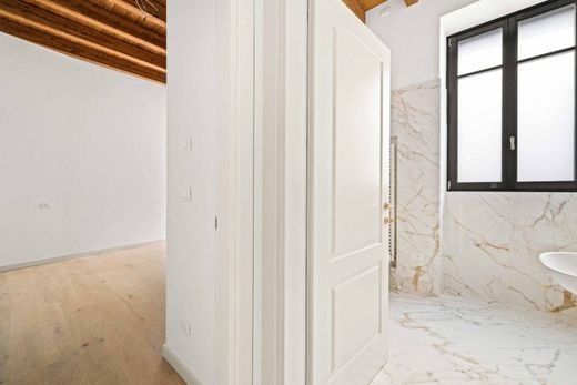 Apartment in Verona, Provincia di Verona