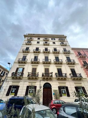 Apartment / Etagenwohnung in Palermo, Sizilien