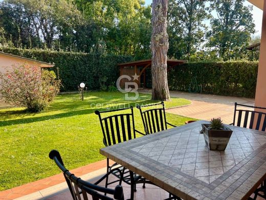 Villa in Forte dei Marmi, Provincia di Lucca