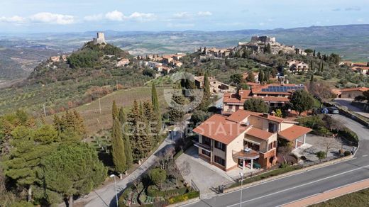 Country House in Castiglione d'Orcia, Province of Siena
