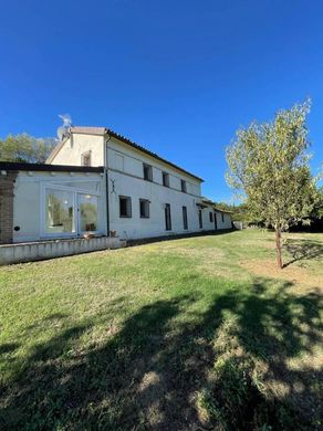 Country House in Offagna, Provincia di Ancona