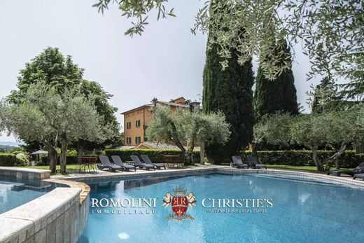 Villa in Tuoro sul Trasimeno, Provincia di Perugia
