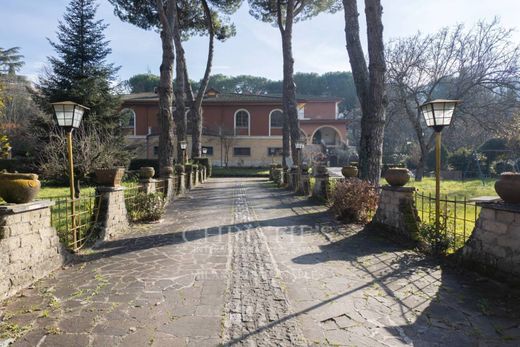 Villa - Alatri, Provincia di Frosinone