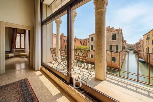 Luxury home for sale in Venice