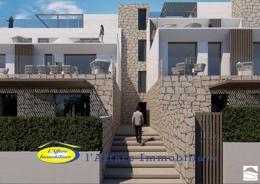 Piso / Apartamento en Loiri Porto San Paolo, Provincia di Sassari