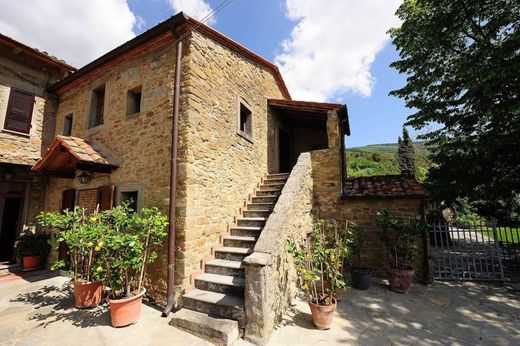 Köy evi Cortona, Arezzo ilçesinde