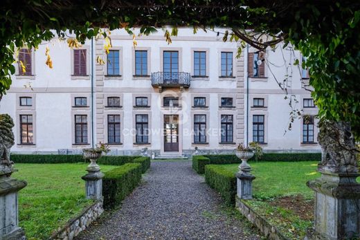 Villa in Vittuone, Mailand