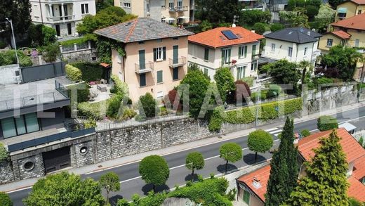 Villa Como, Como ilçesinde