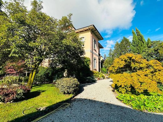 Penthouse in Varese, Provincia di Varese