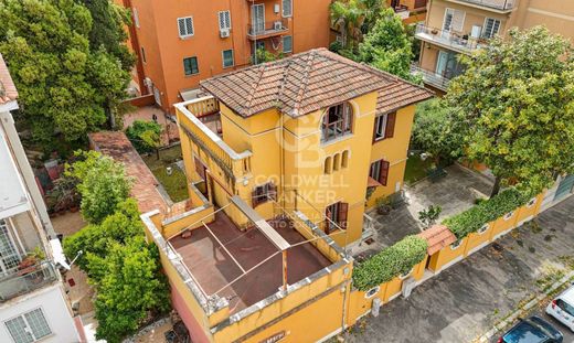 Villa à Rome, Latium