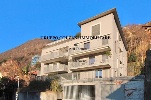 Apartment / Etagenwohnung in Como, Provincia di Como