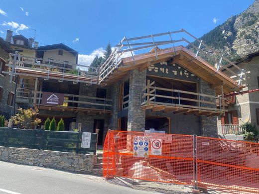 Villa for sale in Courmayeur