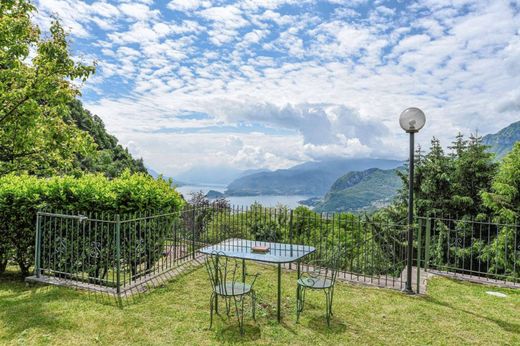 Villa en Plesio, Provincia di Como