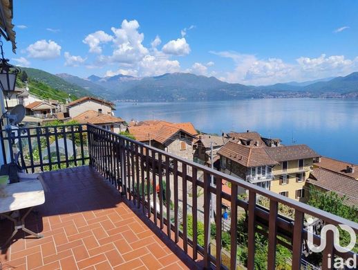 Villa in Oggebbio, Verbania