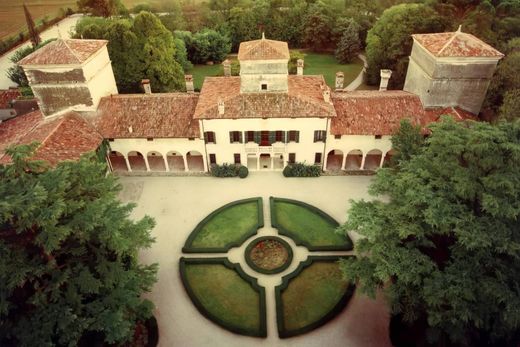 Residential complexes in Verona, Provincia di Verona