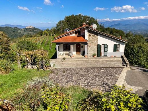 Villa in Aulla, Provincia di Massa-Carrara