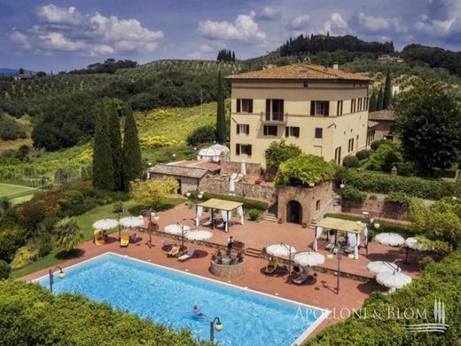 Villa Castelnuovo Berardenga, Siena ilçesinde