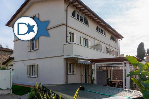 Villa in Seravezza, Provincia di Lucca