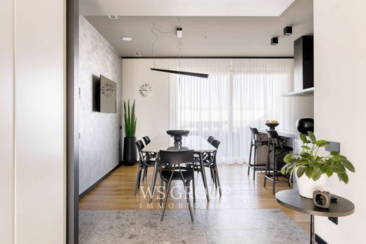 Piso / Apartamento en Cesano Maderno, Provincia di Monza e della Brianza