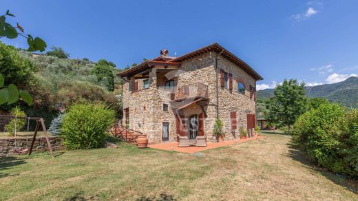 Country House in Reggello, Florence