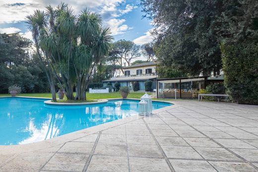 Villa in Rome, Latium