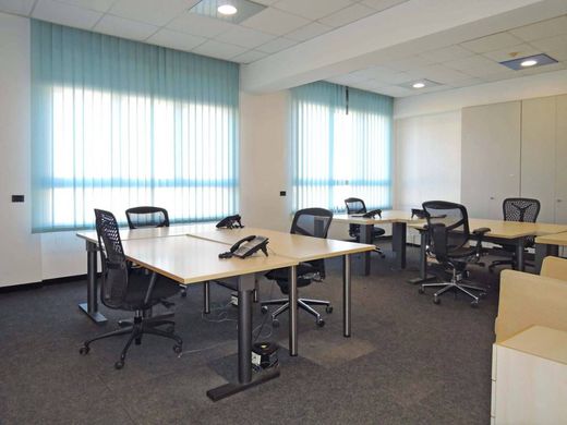 Ofis Milano, Milano ilçesinde