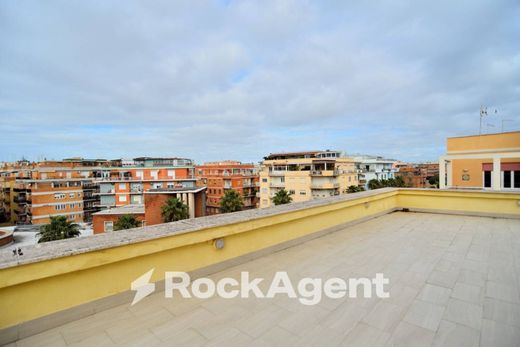 Penthouse Roma, Lazio bölgesinde