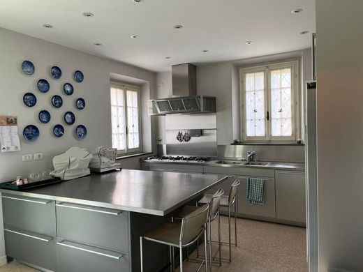 Villa in Carpi, Provincia di Modena