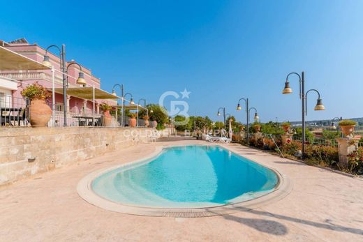 Hotel en venta Presicce