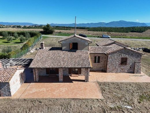 Köy evi Avigliano Umbro, Terni ilçesinde